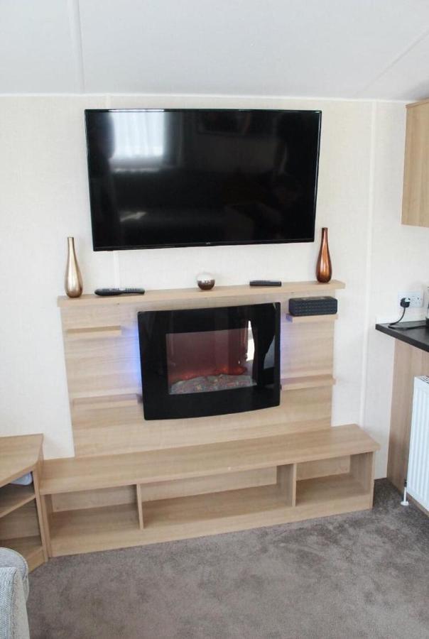 פול 3 Bed Holiday Home מראה חיצוני תמונה